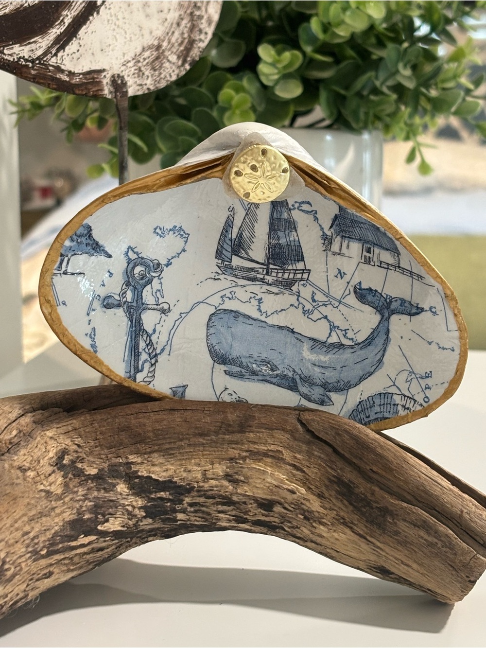 Nautical Decorative Clamshell Trinket Holder